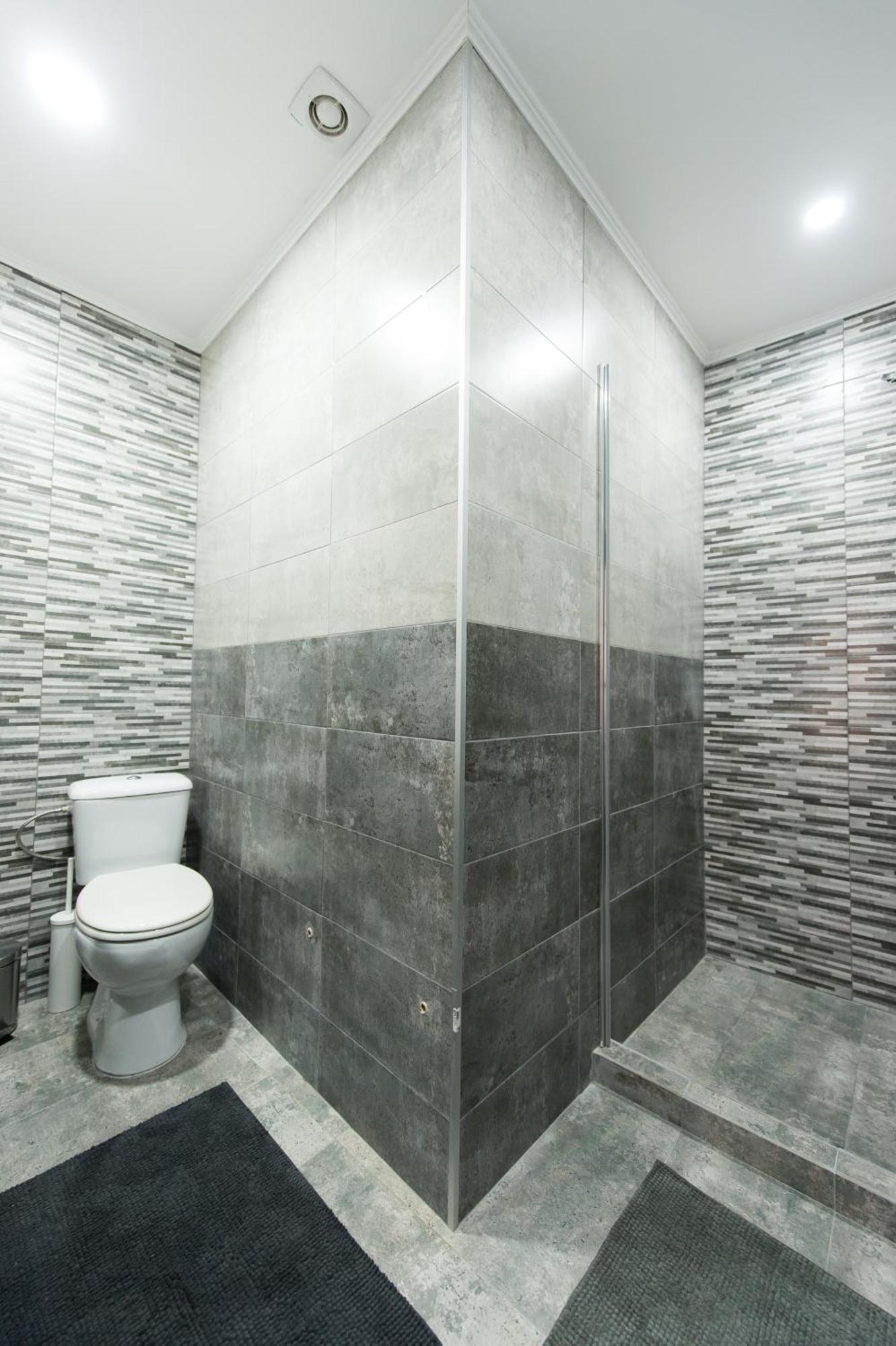 Charming Old Town Flat With Mountain View Apartment Брашов Екстериор снимка