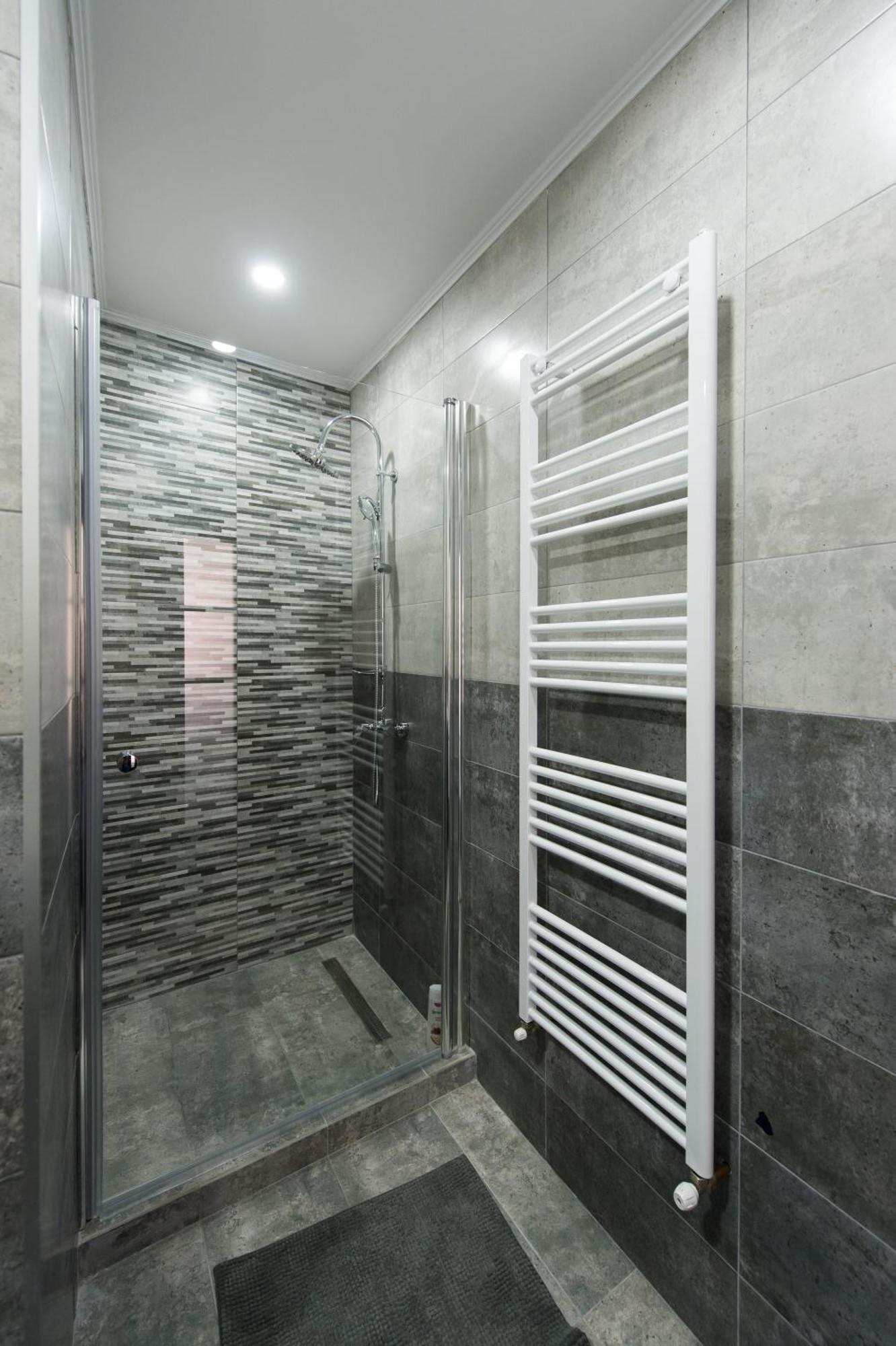 Charming Old Town Flat With Mountain View Apartment Брашов Екстериор снимка
